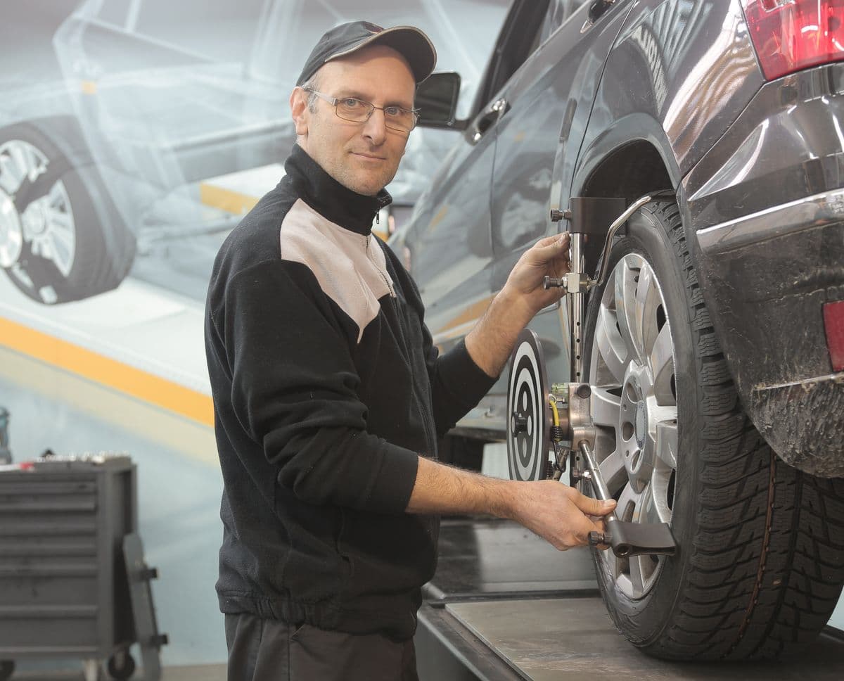 Professional alloy wheel repair service for Bellville and Northern Suburbs drivers at Speedline Mags Parow Cape Town